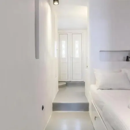 아파트 Elmina Two Bedroom In